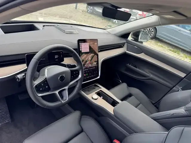 Volvo EX90