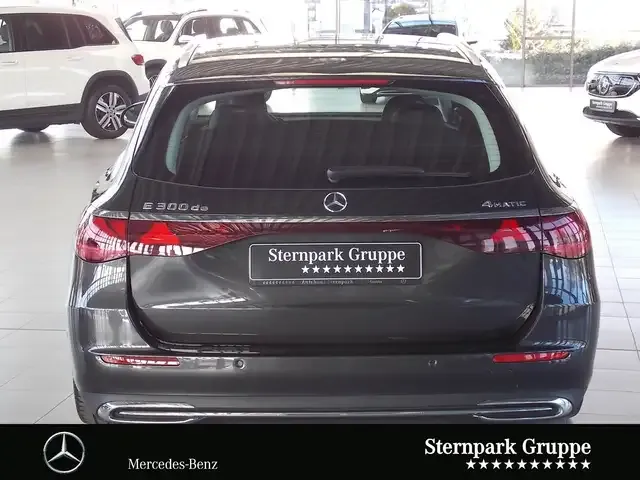 Mercedes-Benz E 300
