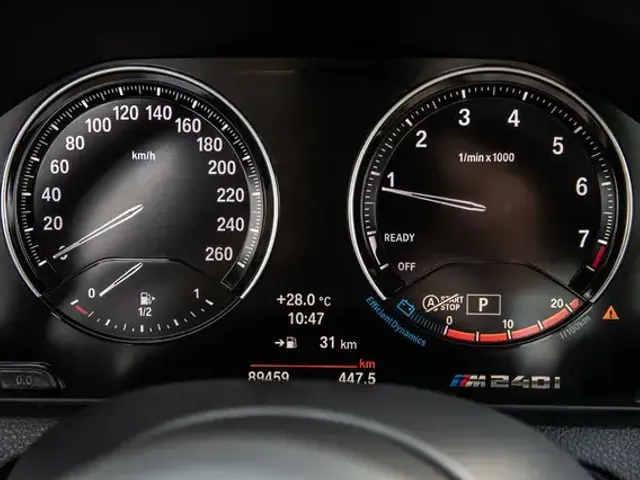BMW 240
