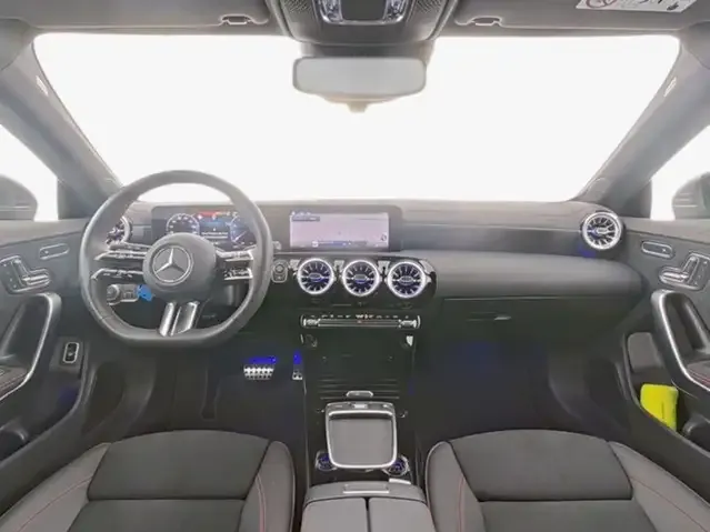Mercedes-Benz CLA 180