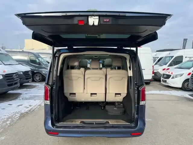 Mercedes-Benz EQV 300