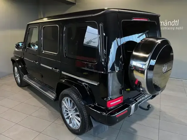 Mercedes-Benz G 400
