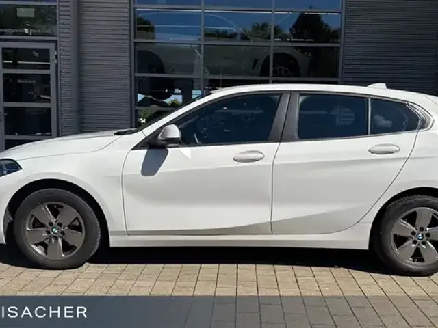 BMW 118