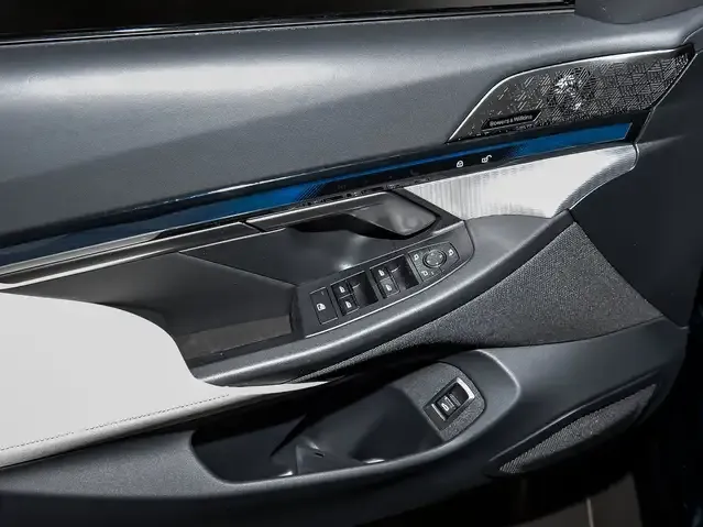 BMW 550