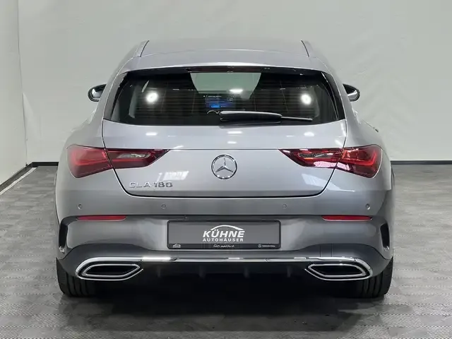 Mercedes-Benz CLA 180