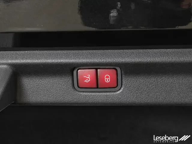 Mercedes-Benz EQE 53