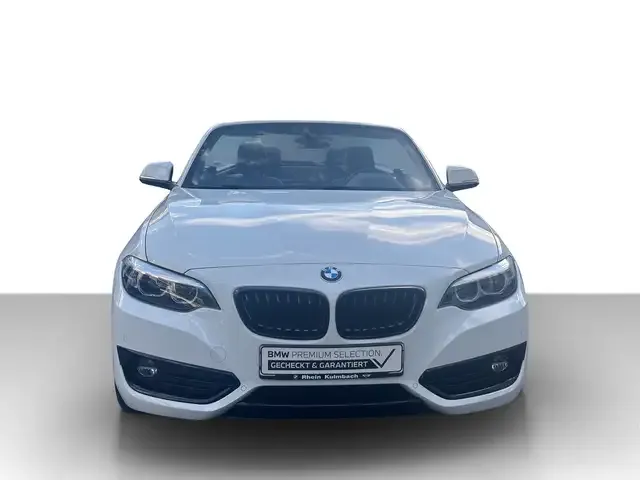 BMW 220