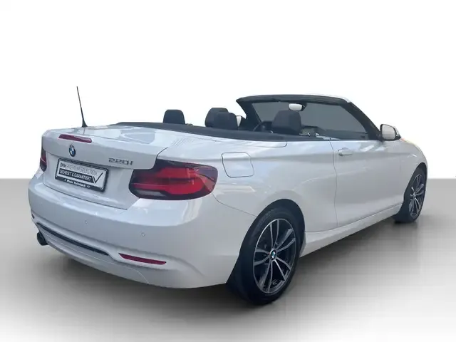 BMW 220