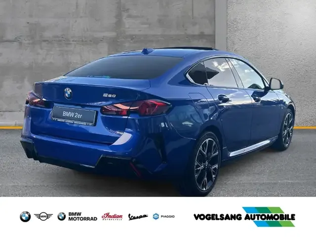 BMW 220