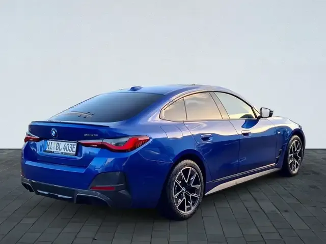 BMW i4