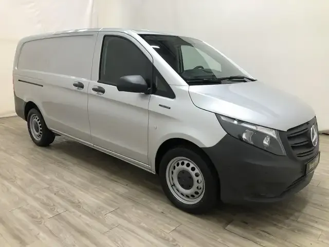 Mercedes-Benz Sonstiges