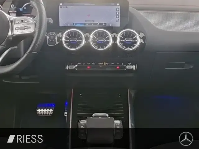 Mercedes-Benz EQA 350
