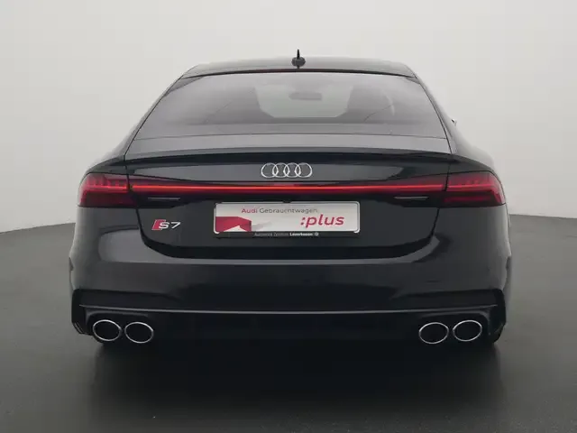 Audi S7