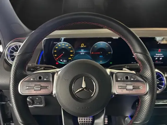 Mercedes-Benz EQB 250