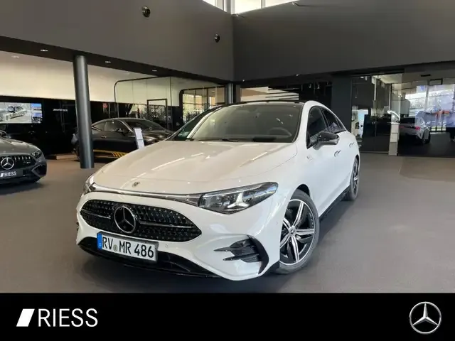 Mercedes-Benz CLA 220