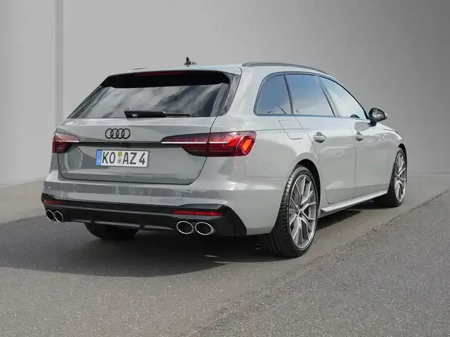 Audi S4