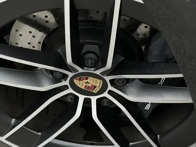Porsche 992