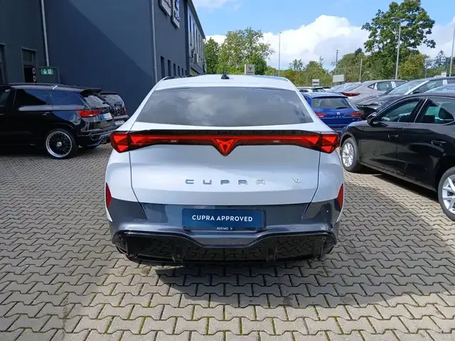 CUPRA Tavascan