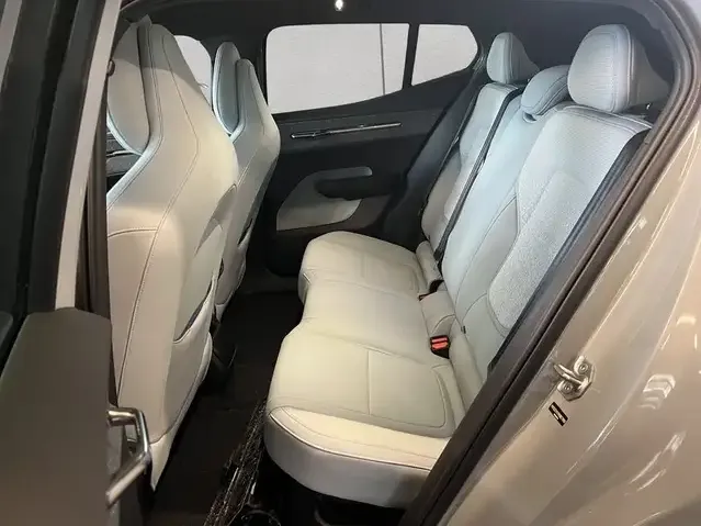 Volvo EX30