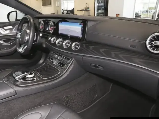 Mercedes-Benz CLS 300
