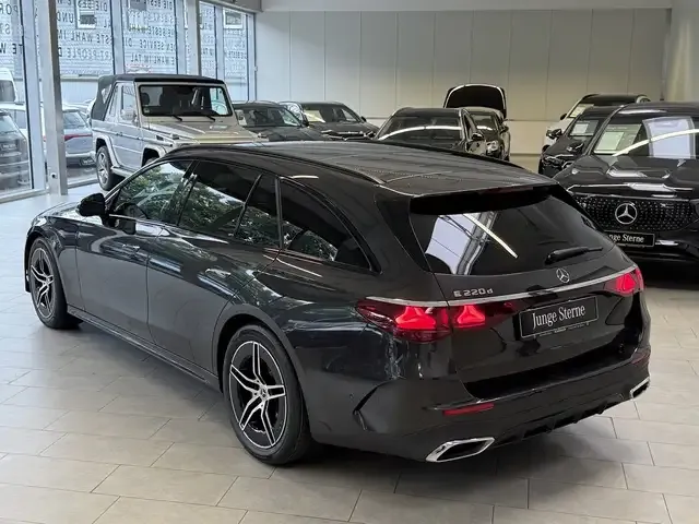Mercedes-Benz E 220