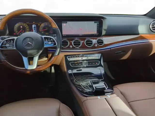Mercedes-Benz E 400