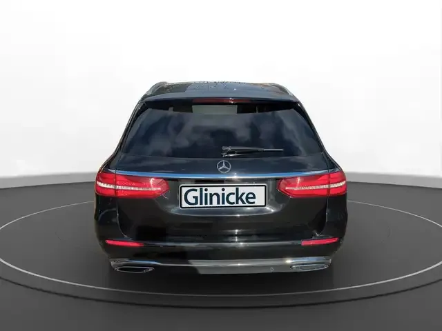 Mercedes-Benz E 400