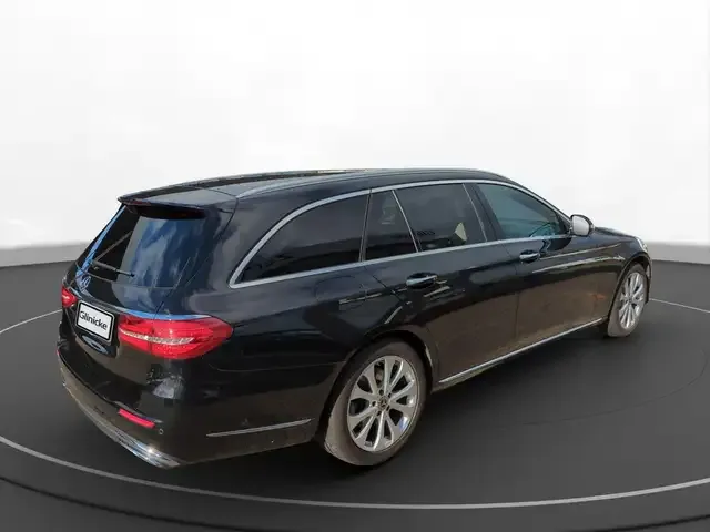 Mercedes-Benz E 400