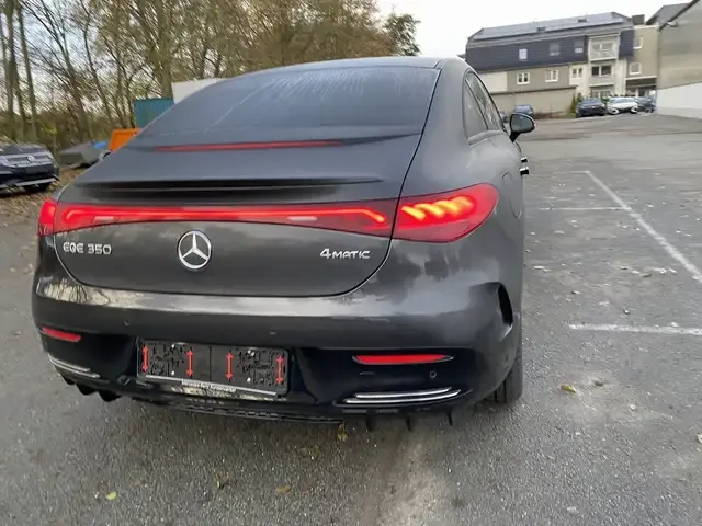 Mercedes-Benz EQE 350