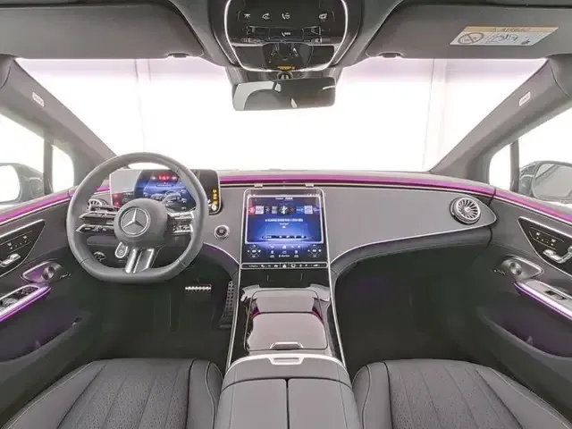 Mercedes-Benz EQE 350