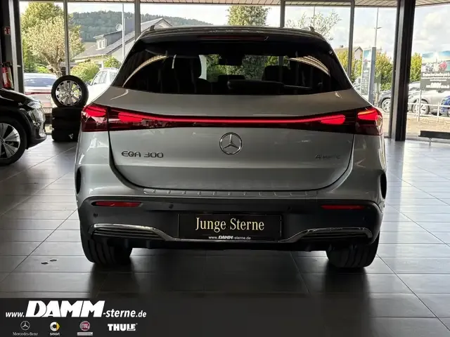 Mercedes-Benz EQA 300