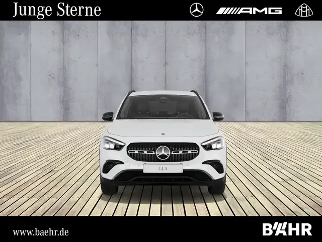 Mercedes-Benz GLA 180