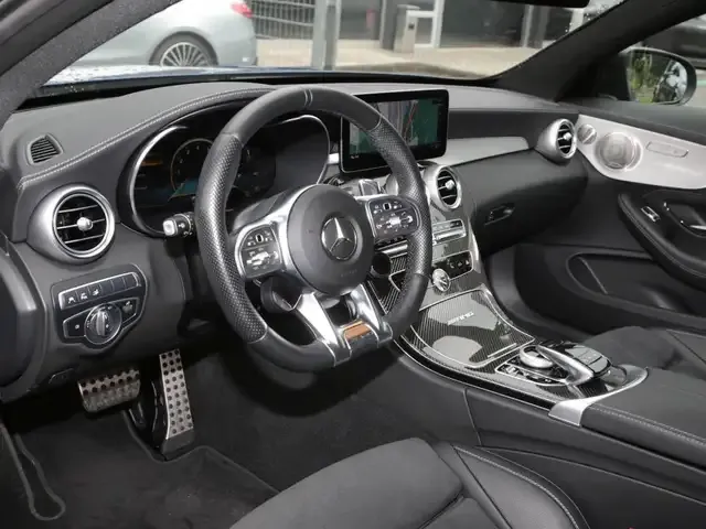 Mercedes-Benz C 63 AMG