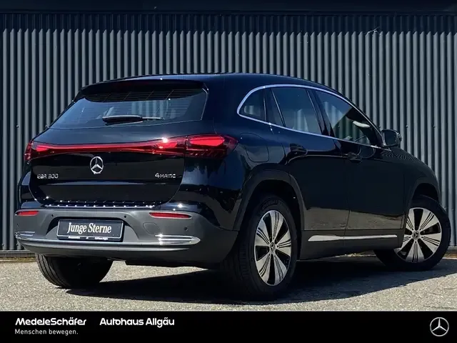 Mercedes-Benz EQA 300