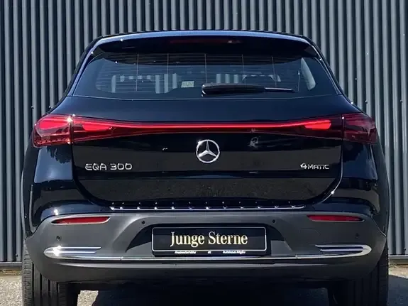 Mercedes-Benz EQA 300
