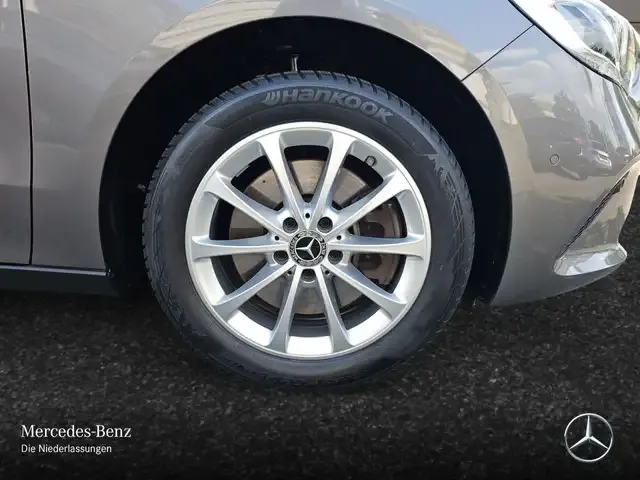 Mercedes-Benz B 250