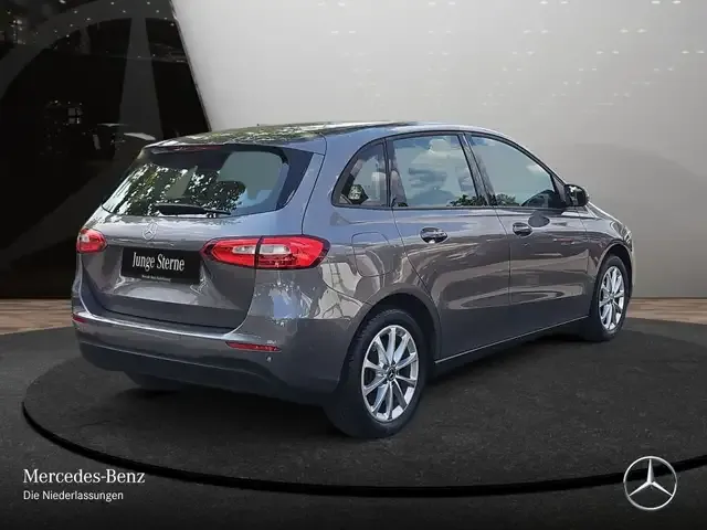 Mercedes-Benz B 250