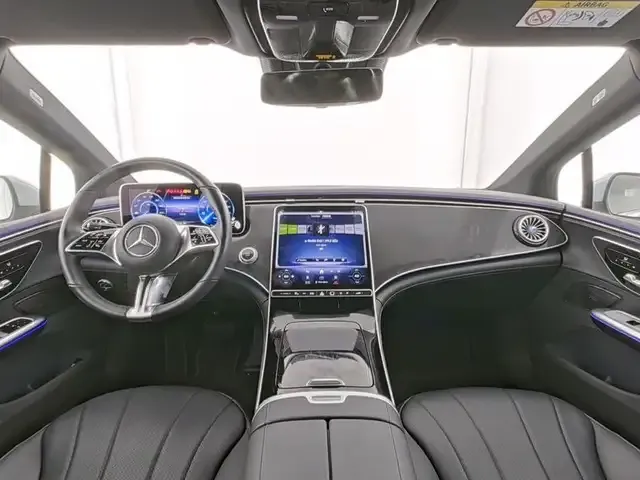 Mercedes-Benz EQE 300