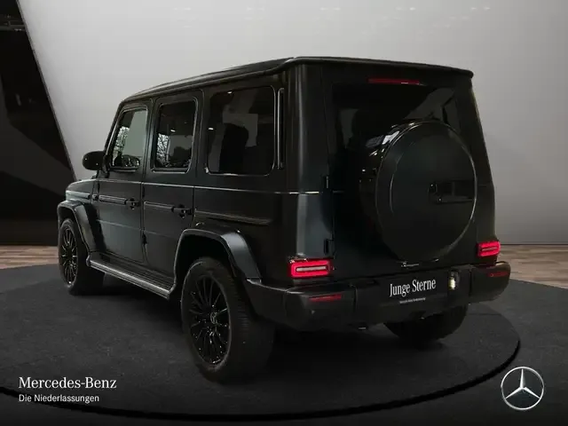 Mercedes-Benz G 400