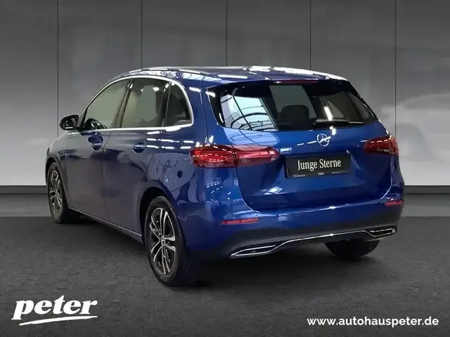 Mercedes-Benz B 200