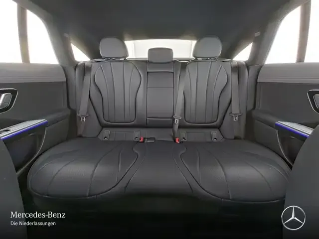 Mercedes-Benz EQE 300