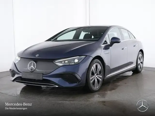 Mercedes-Benz EQE 300