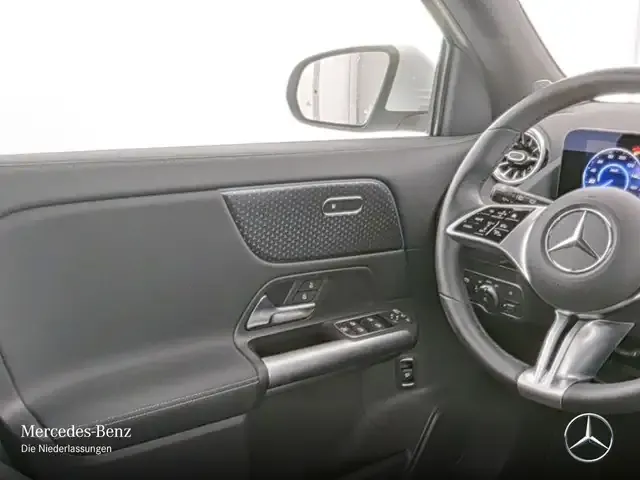 Mercedes-Benz EQA 350