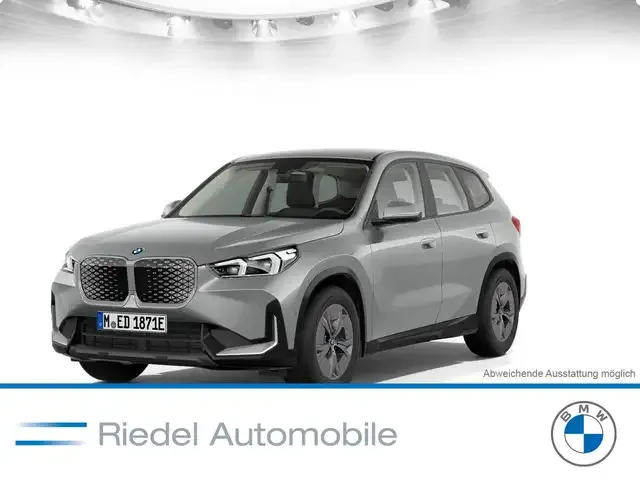 BMW iX1