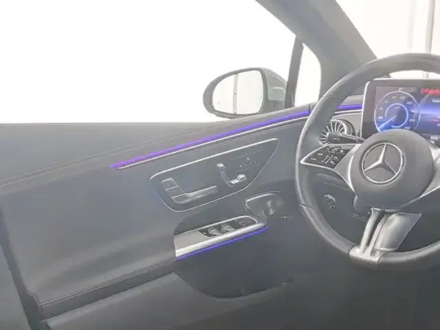Mercedes-Benz EQE 300
