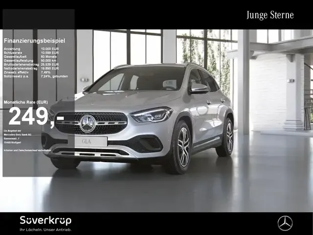 Mercedes-Benz GLA 180