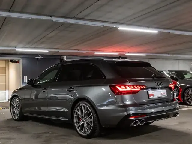 Audi S4