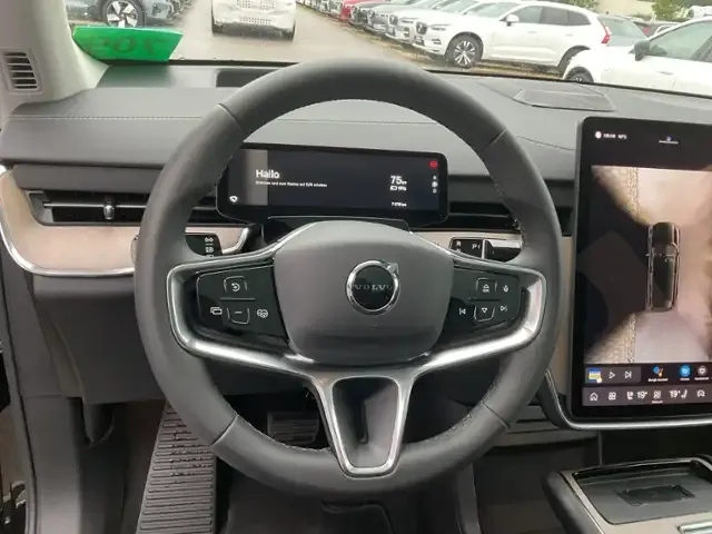 Volvo EX90