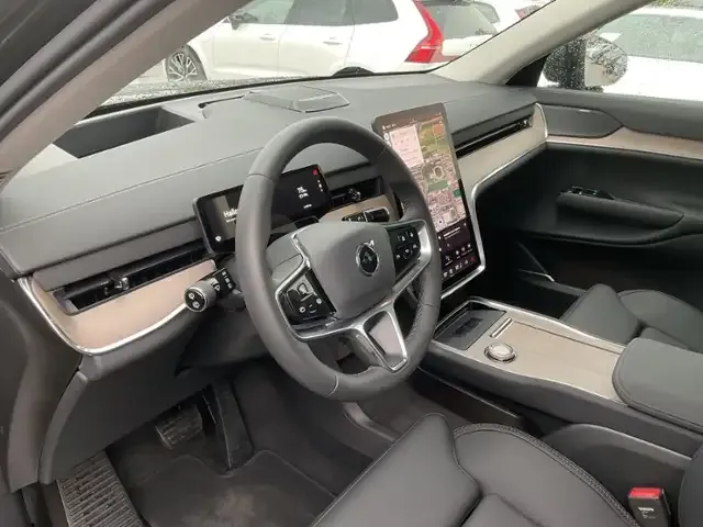 Volvo EX90