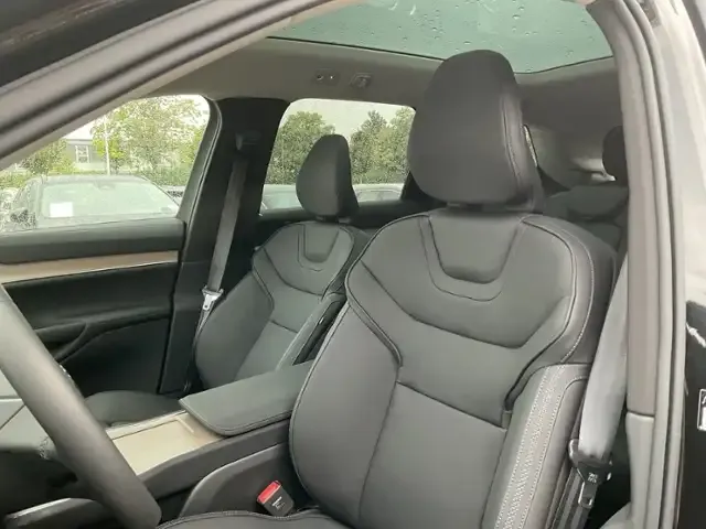 Volvo EX90